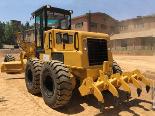 135ممهدة الطرق HP 160HP 180HP 200HP 220HP مع الشفرة الأمامية والكسارة - صورة 2