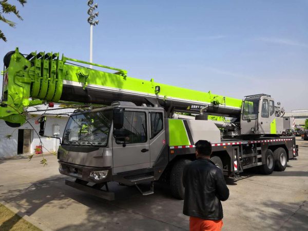 55 Guindaste de caminhão móvel de tonelada QY55V com preço competitivo - Imagem 4