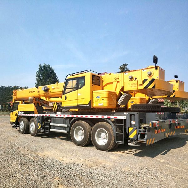 60t Caminhão Guindaste Móvel XCT60L5 Grande Caminhão Guindaste Lança de 5 Seções - Imagem 2