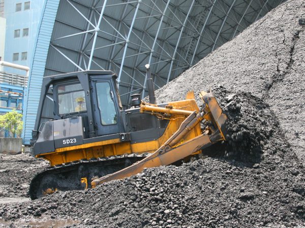 Chine Nouveau bulldozer à roues SD23 pour machines de terrassement 230HP avec accessoires - Image 3