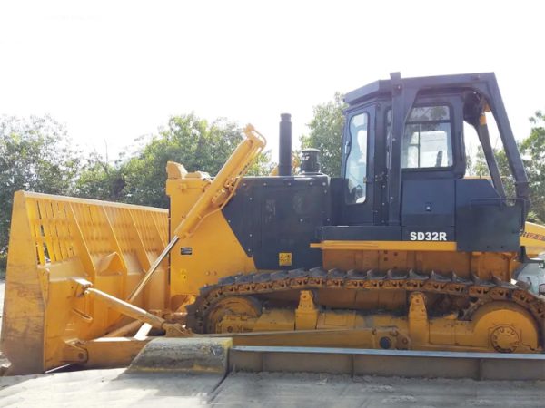 Preço competitivo Shantui Bulldozer SD32 Crawler Bulldozer 320HP com peças sobressalentes em estoque - Imagem 4
