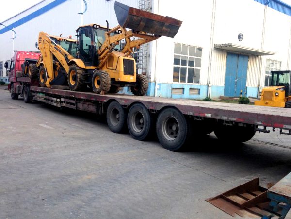 High Operating Efficiency Backhoe Loader CLG766A 1.0cbm 0.2cbm 2ton 74.5kW - Image 4