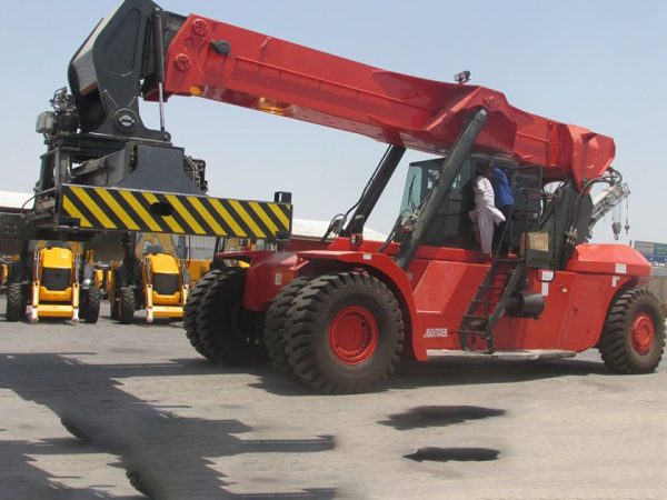Alto desempenho 45 Ton Reach Stacker SRSH4528-VO2 com melhor preço - Imagem 2