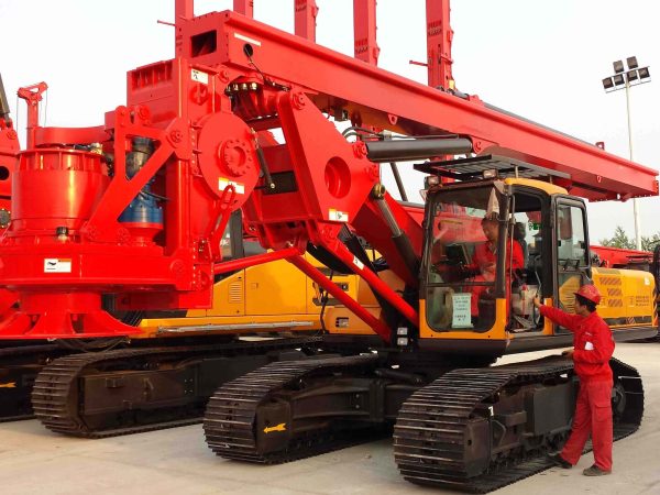 Machine de forage rotative de haute fiabilité SR180M, en stock à Shanghai - Image 5