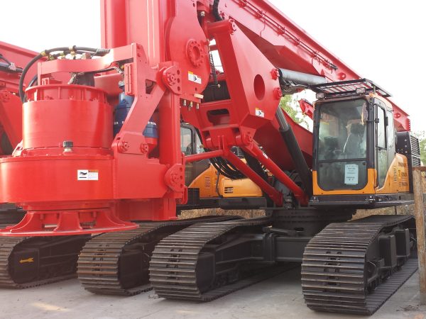 Machine de forage rotative de haute fiabilité SR180M, en stock à Shanghai - Image 6
