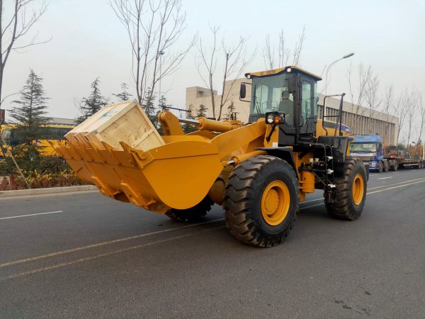 جرافات رافعة ذات عجلات عالية الجودة سعة 5 طن SEM658F مع نظام هيدروليكي كامل - صورة 5