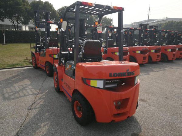 DESEJO 4 Empilhadeira diesel CPCD40 LG40DT FD38T com altura de levantamento de 3M para venda - Imagem 2