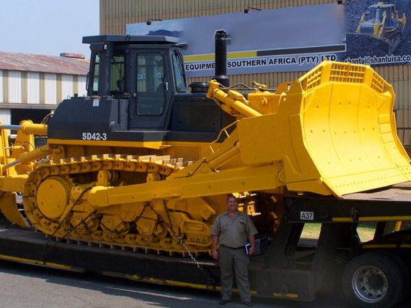 بلدوزر متعدد الوظائف SD42 420HP جرار زاحف من نوع محرك هيدروليكي - صورة 3
