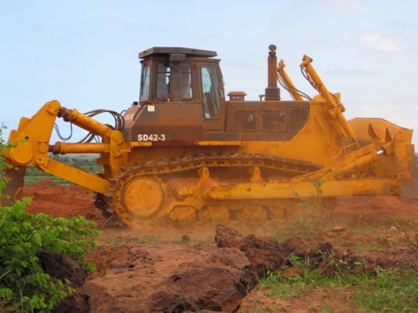 بلدوزر متعدد الوظائف SD42 420HP جرار زاحف من نوع محرك هيدروليكي - صورة 5