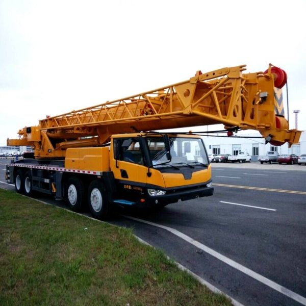 Guindaste de caminhão móvel QY70K-I 70 Guindaste de caminhão de tonelada em estoque - Imagem 4