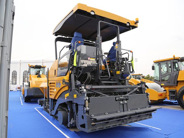 Máquina pavimentadora de concreto asfáltico para estrada RP753 140KW - Imagem 4