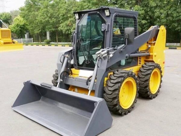 لودر حفار صغير XT760 جرار انزلاقي التوجيه بسعر - صورة 3