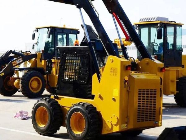 لودر حفار صغير XT760 جرار انزلاقي التوجيه بسعر - صورة 5