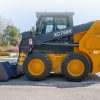 hot selling 1.26 tonskid steer loader bucket XC7-SV12 with Drilling in stock - Image 2